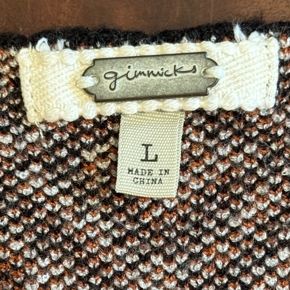 Gimmicks Lace-up Cropped Sweater Tank Top - Picture 5 of 7